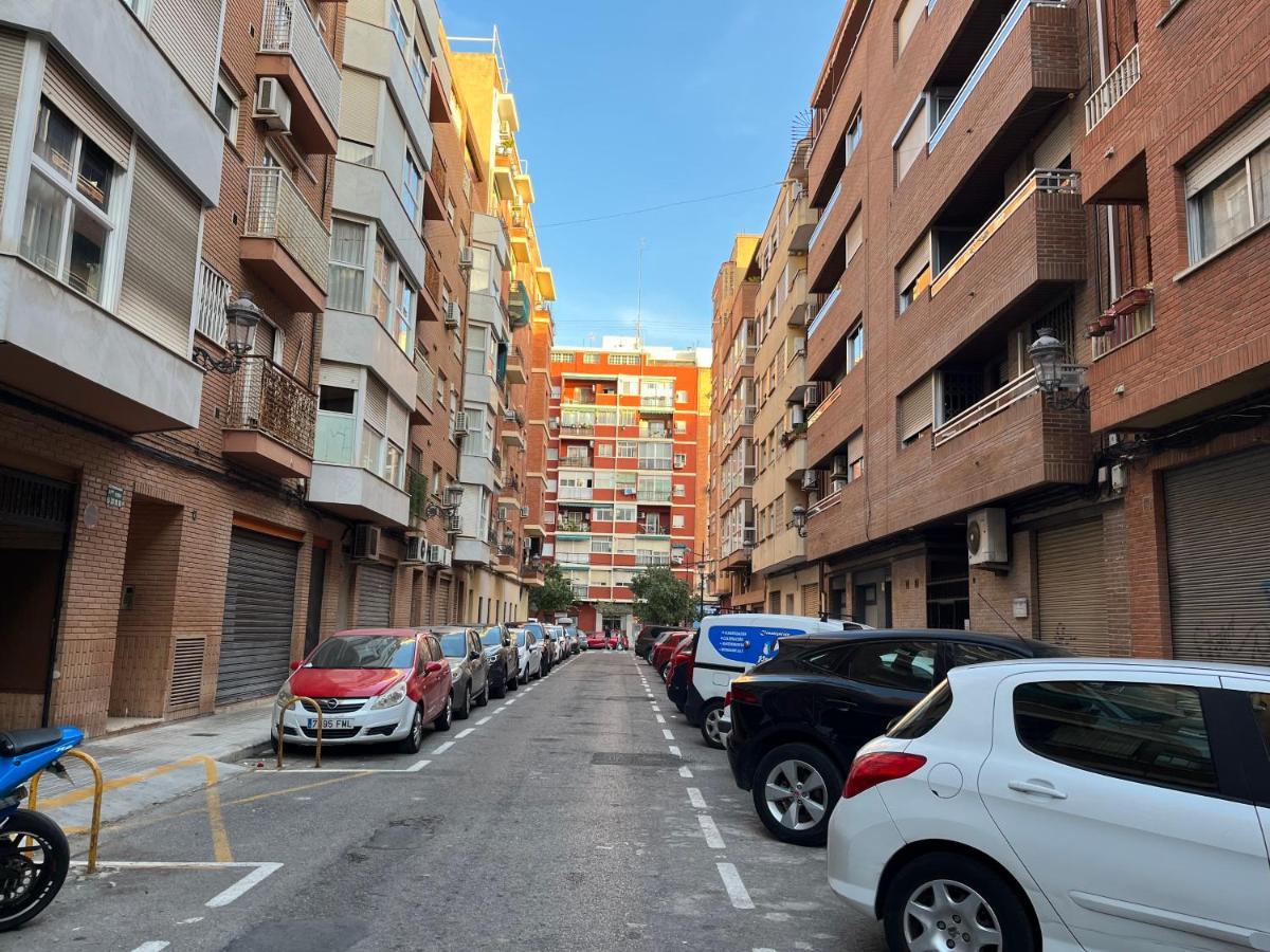 ☆The Central Valencia Stay☆ Bagian luar foto